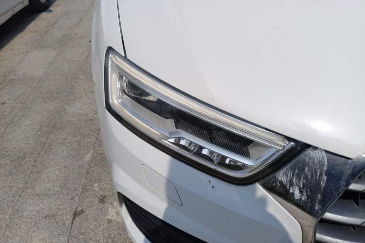 Used Audi Q3 2016 30 TFSI Fashion Model Right Front Headlight