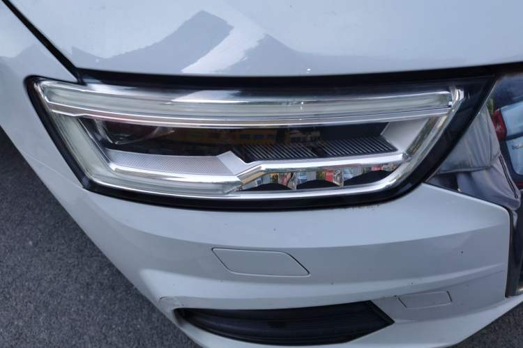 Used Audi Q3 2016 30 TFSI Fashion Model Right Front Headlight