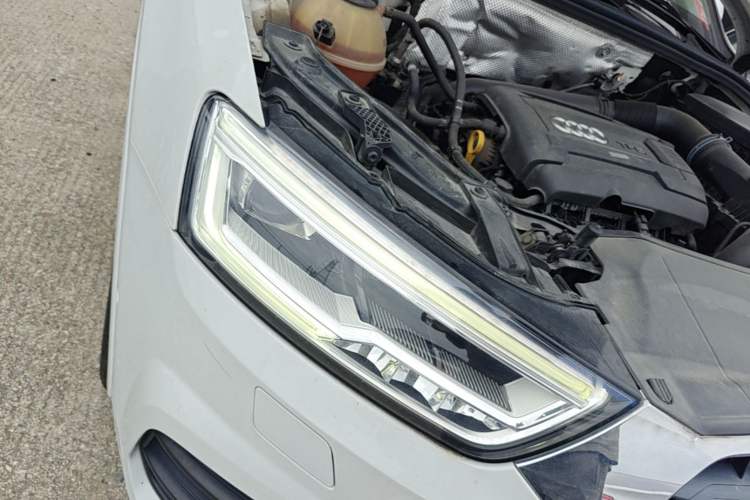 Used Audi Q3 2016 35 TFSI Style Edition Right Front Headlight