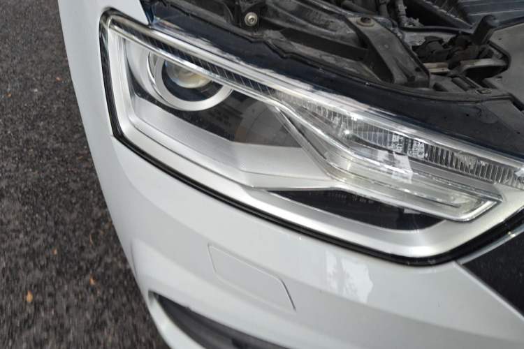 Used Audi Q3 2016 30 TFSI Fashion Model Right Front Headlight