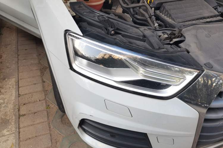 Used Audi Q3 2016 30 TFSI Fashion Model Right Front Headlight