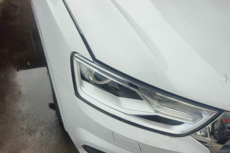 Used Audi Q3 2016 35 TFSI Fashion Model Right Front Headlight