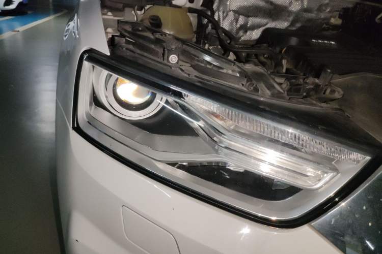 Used Audi Q3 2016 30 TFSI Fashion Model Right Front Headlight