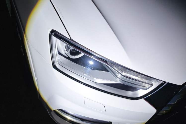 Used Audi Q3 2016 30 TFSI Fashion Model Right Front Headlight
