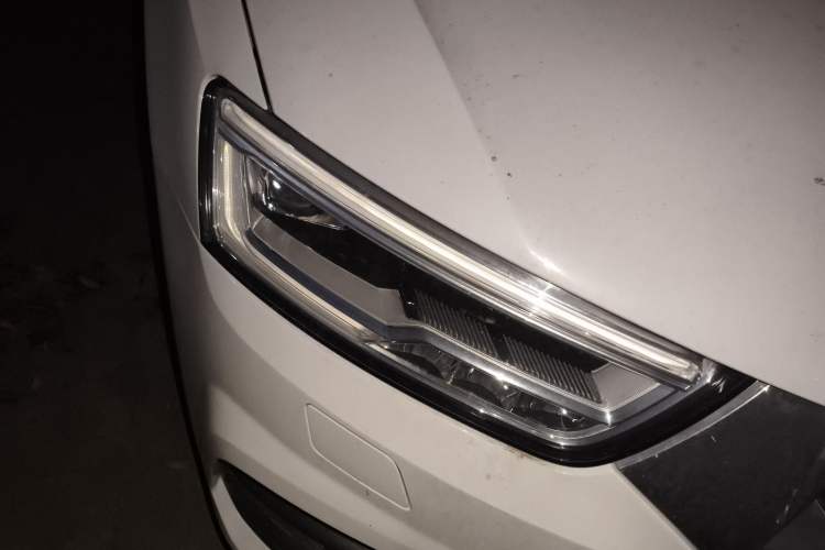 Used Audi Q3 2016 30 TFSI Fashion Model Right Front Headlight