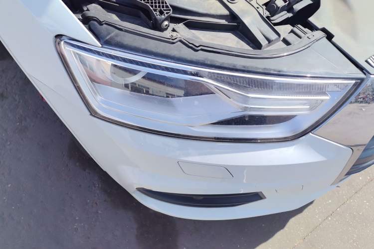 Used Audi Q3 2016 30 TFSI Fashion Model Right Front Headlight