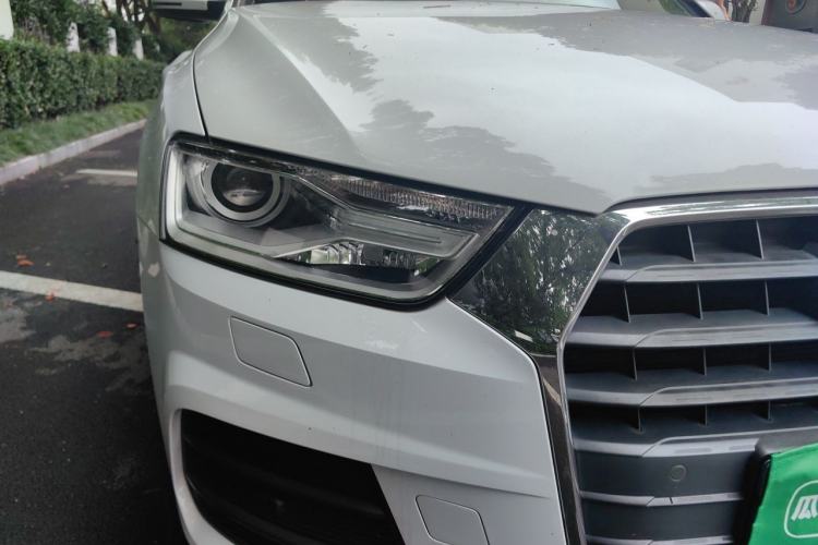 Used Audi Q3 2016 35 TFSI Fashion Model Right Front Headlight