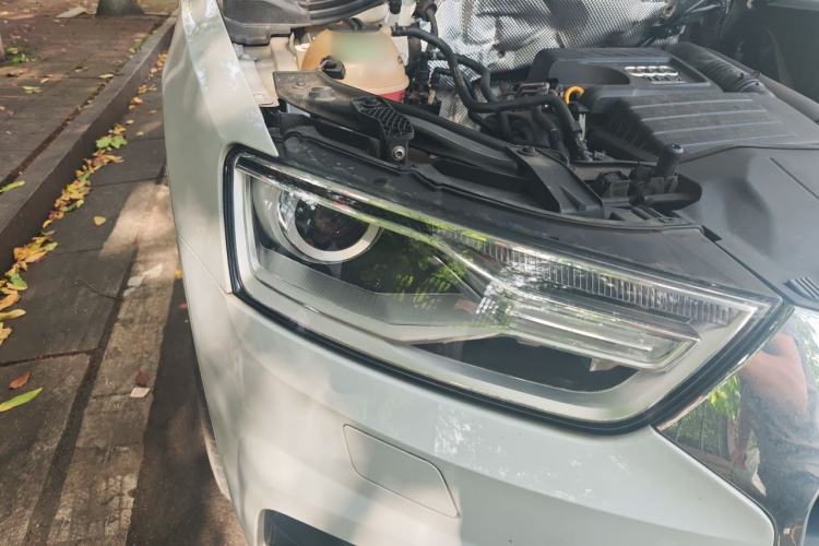 Used Audi Q3 2016 30 TFSI Collector's Edition Comfort Model Right Front Headlight