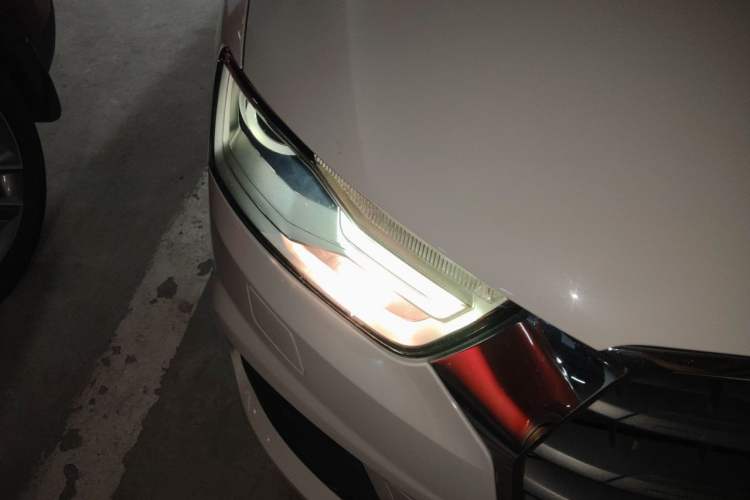 Used Audi Q3 2016 30 TFSI Fashion Model Right Front Headlight