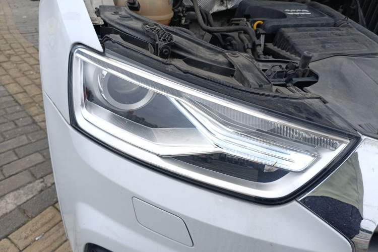 Used Audi Q3 2016 30 TFSI Fashion Model Right Front Headlight