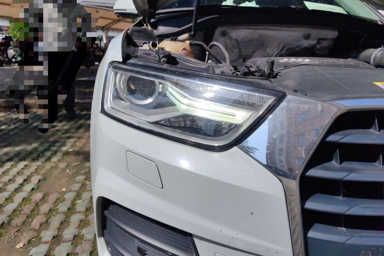 Used Audi Q3 2016 35 TFSI Fashion Model Right Front Headlight