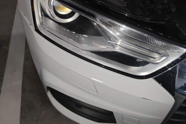 Used Audi Q3 2016 30 TFSI Fashion Model Right Front Headlight