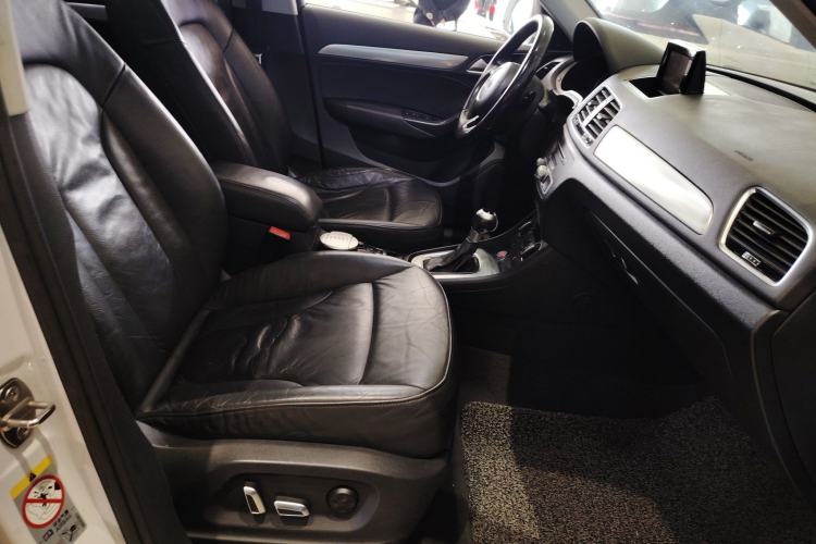 Used Audi Q3 2016 30 TFSI Fashion Model Right Front Seat