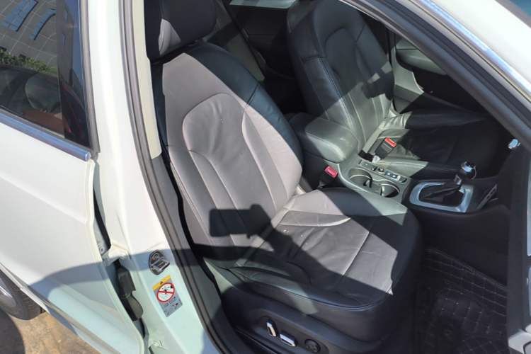 Used Audi Q3 2016 35 TFSI Style Edition Right Front Seat