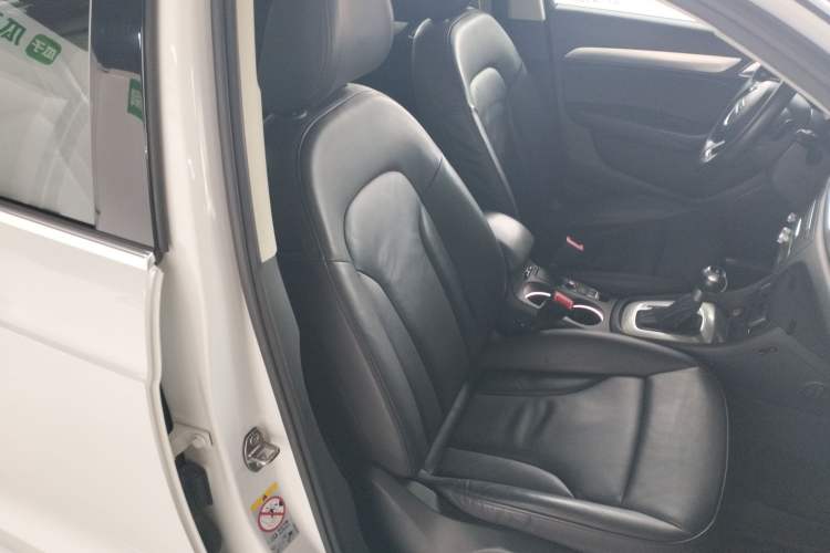 Used Audi Q3 2016 35 TFSI Style Edition Right Front Seat