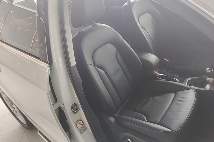 Used Audi Q3 2016 30 TFSI Fashion Model Right Front Seat