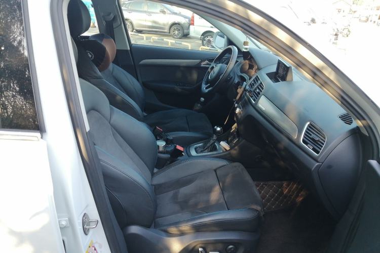 Used Audi Q3 2016 40 TFSI quattro all-wheel drive style model Right Front Seat