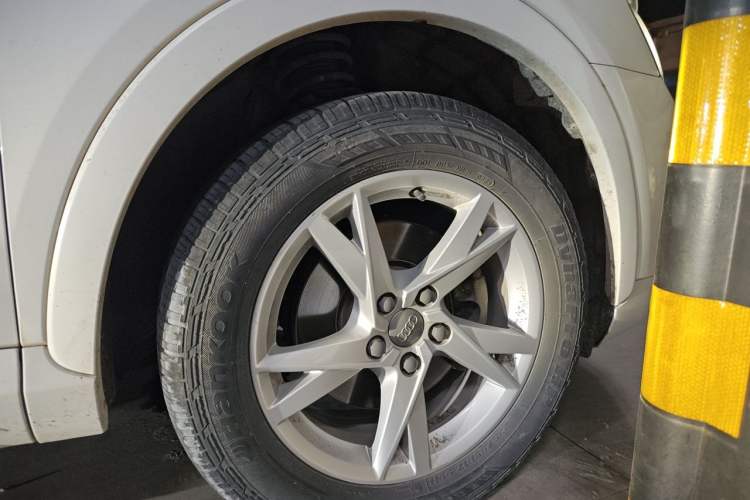 Used Audi Q3 2016 30 TFSI Fashion Model Right Front Wheel Hub
