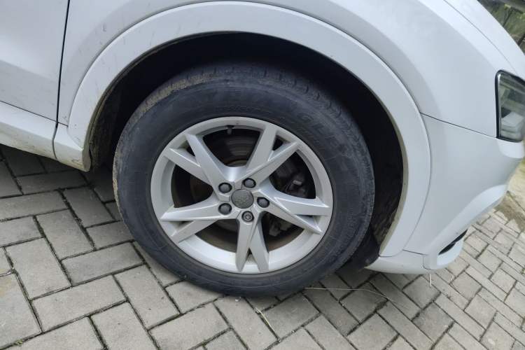 Used Audi Q3 2016 30 TFSI Fashion Model Right Front Wheel Hub