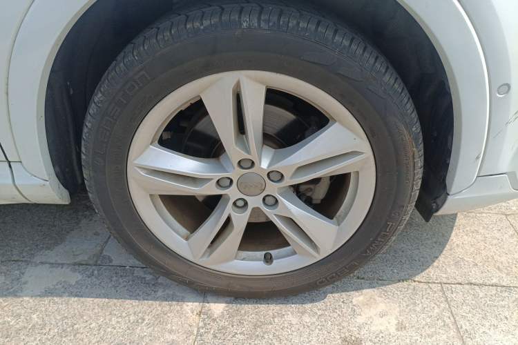 Used Audi Q3 2016 30 TFSI Fashion Model Right Front Wheel Hub