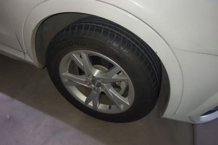 Used Audi Q3 2016 30 TFSI Fashion Model Right Front Wheel Hub
