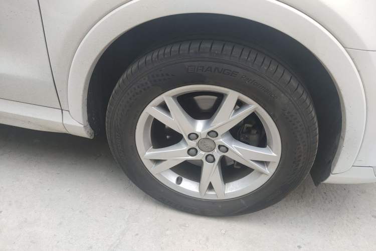 Used Audi Q3 2016 30 TFSI Fashion Model Right Front Wheel Hub