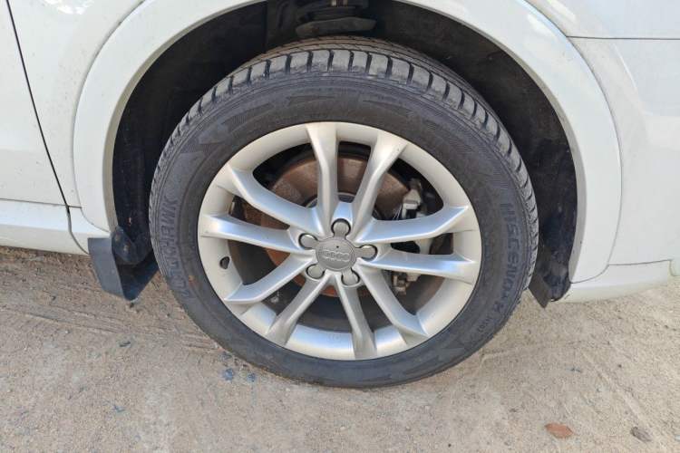 Used Audi Q3 2016 30 TFSI Collector's Edition Intelligent Model Right Front Wheel Hub