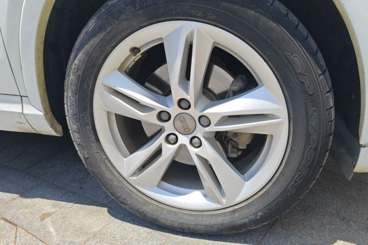Used Audi Q3 2016 30 TFSI Fashion Model Right Front Wheel Hub