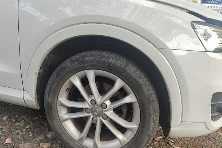 Used Audi Q3 2016 30 TFSI Collector's Edition Comfort Model Right Front Wheel Hub