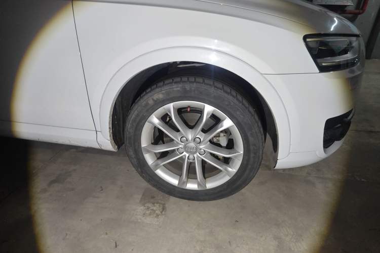 Used Audi Q3 2016 30 TFSI Collector's Edition Intelligent Model Right Front Wheel Hub