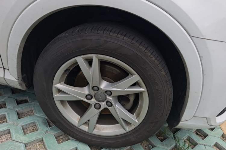 Used Audi Q3 2016 30 TFSI Fashion Model Right Front Wheel Hub