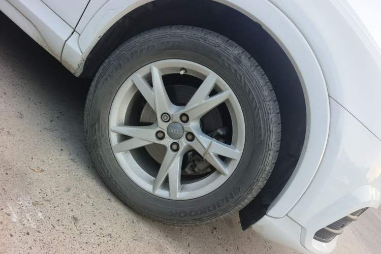 Used Audi Q3 2016 35 TFSI Fashion Model Right Front Wheel Hub