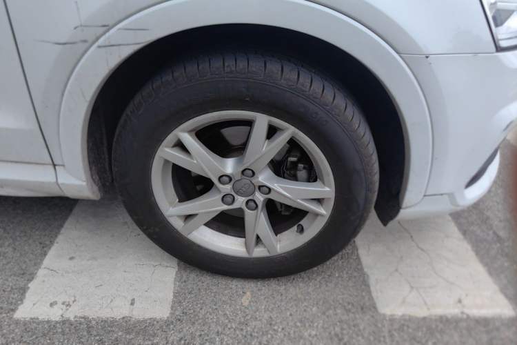 Used Audi Q3 2016 30 TFSI Fashion Model Right Front Wheel Hub