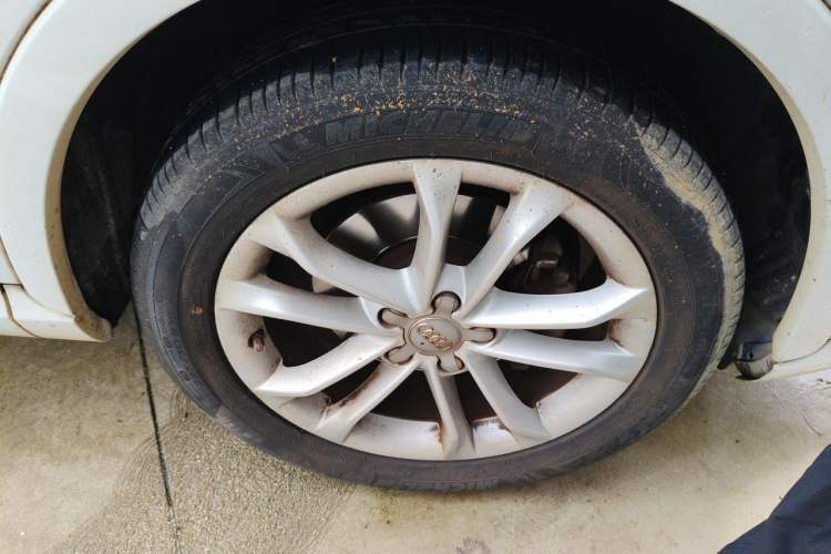 Used Audi Q3 2016 30 TFSI Collector's Edition Intelligent Model Right Front Wheel Hub