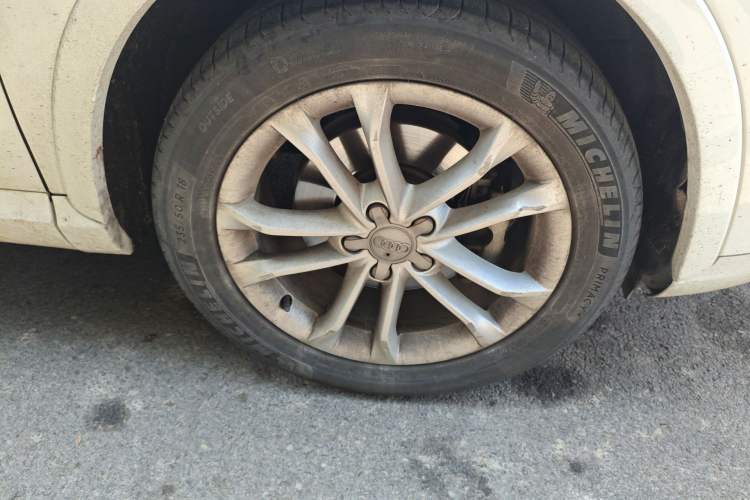 Used Audi Q3 2016 30 TFSI Collector's Edition Comfort Model Right Front Wheel Hub