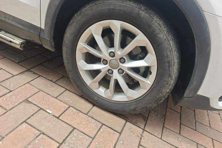 Used Audi Q3 2016 30 TFSI Standard Model Right Front Wheel Hub