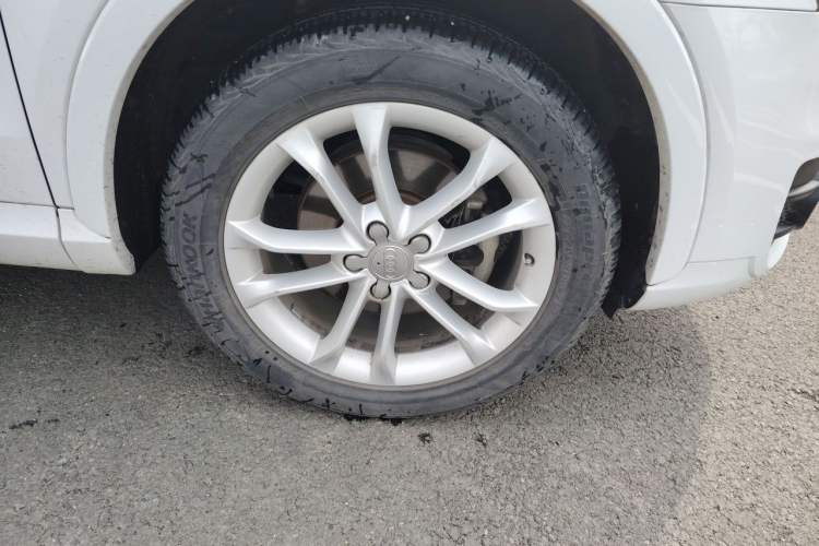 Used Audi Q3 2016 30 TFSI Collector's Edition Intelligent Model Right Front Wheel Hub