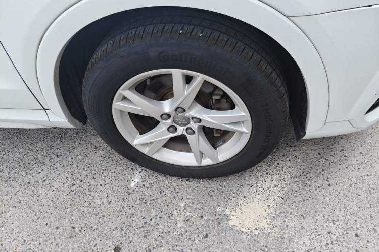 Used Audi Q3 2016 35 TFSI Fashion Model Right Front Wheel Hub