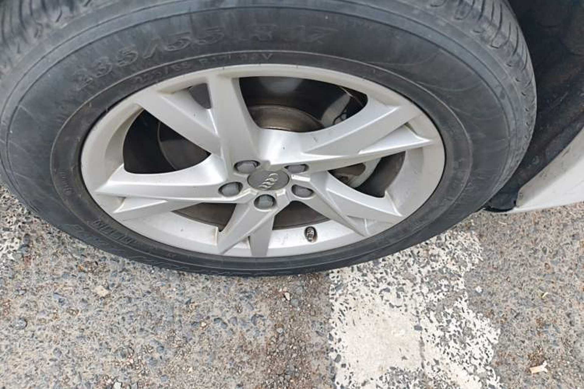 Used Audi Q3 2016 35 TFSI Fashion Model Right Front Wheel Hub