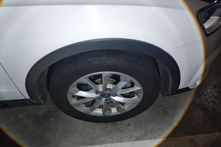 Used Audi Q3 2016 30 TFSI Standard Model Right Front Wheel Hub