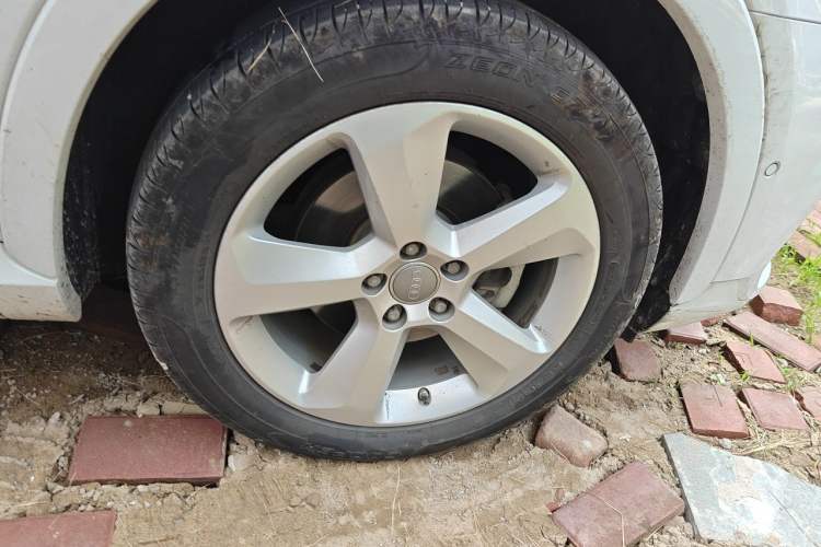 Used Audi Q3 2016 35 TFSI quattro all-wheel drive special edition Right Front Wheel Hub