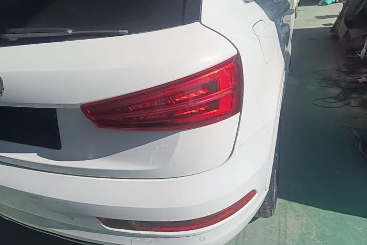 Used Audi Q3 2016 35 TFSI Fashion Model Right Rear Taillight
