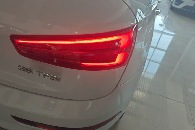Used Audi Q3 2016 35 TFSI Fashion Model Right Rear Taillight