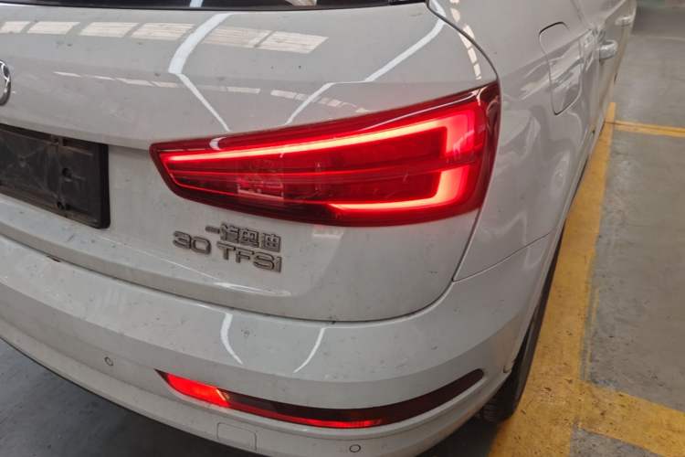 Used Audi Q3 2016 30 TFSI Fashion Model Right Rear Taillight