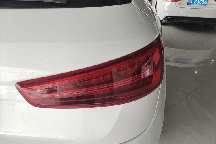 Used Audi Q3 2016 30 TFSI Fashion Model Right Rear Taillight