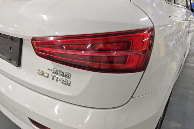 Used Audi Q3 2016 30 TFSI Fashion Model Right Rear Taillight
