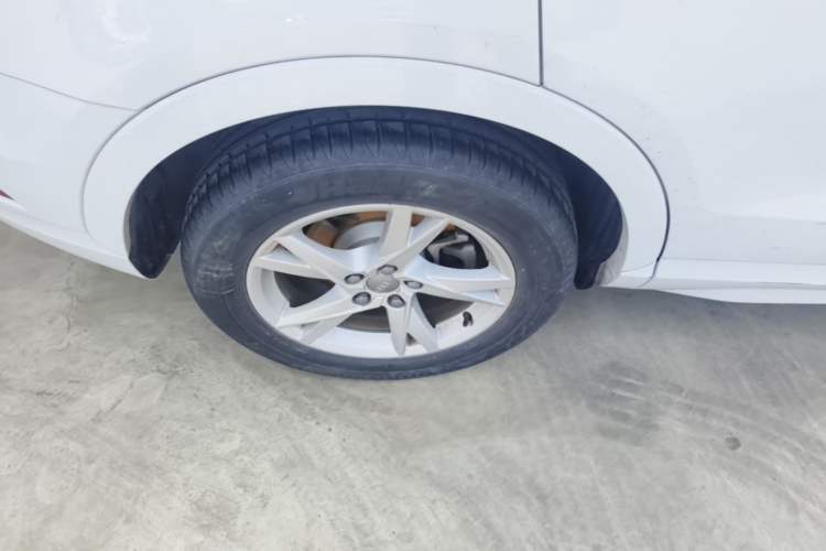 Used Audi Q3 2016 30 TFSI Fashion Model Right Rear Wheel Hub