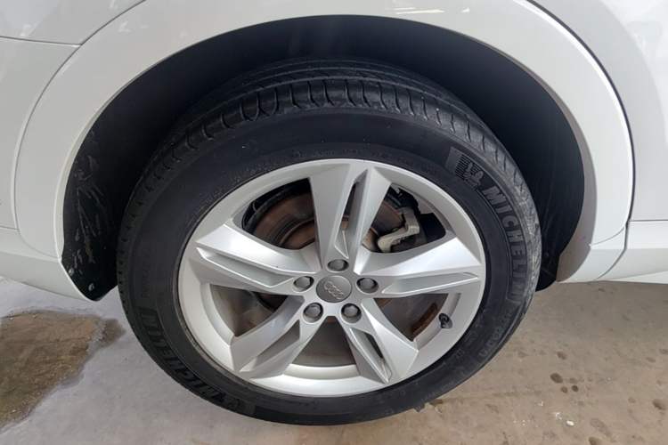 Used Audi Q3 2016 30 TFSI Fashion Model Right Rear Wheel Hub