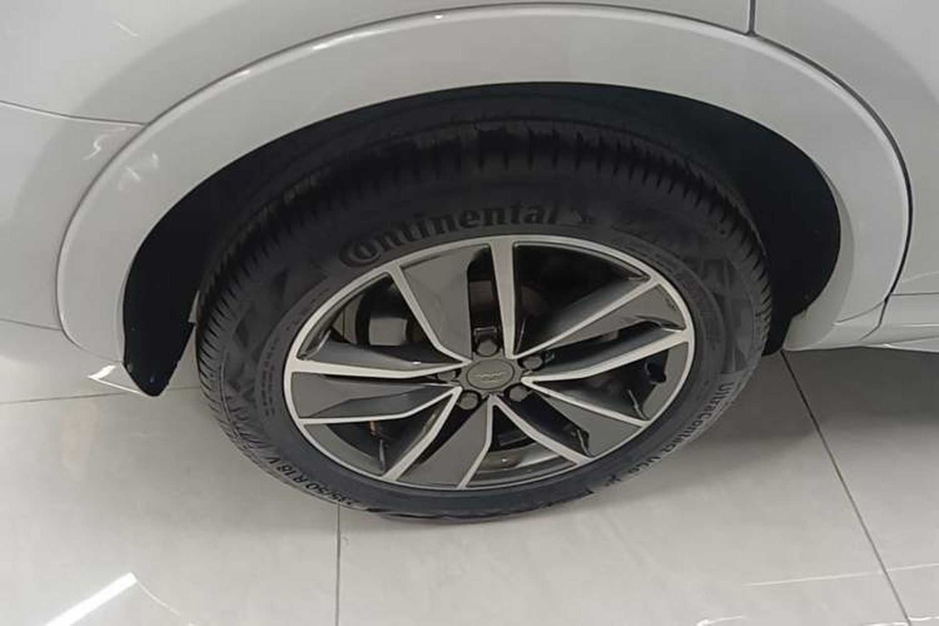 Used Audi Q3 2016 40 TFSI quattro all-wheel-drive sport model Right Rear Wheel Hub