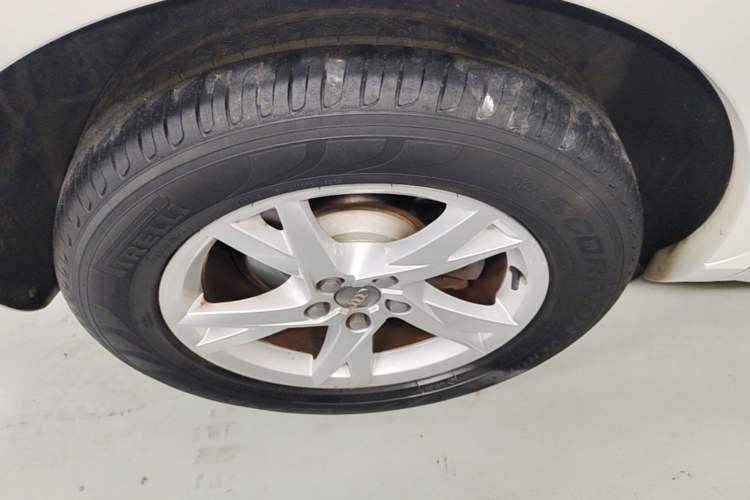 Used Audi Q3 2016 35 TFSI Fashion Model Right Rear Wheel Hub